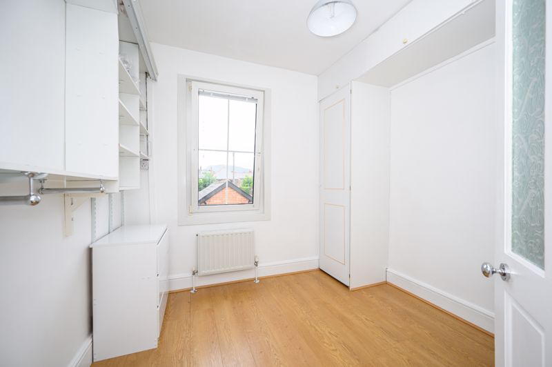 Bedroom- click for photo gallery